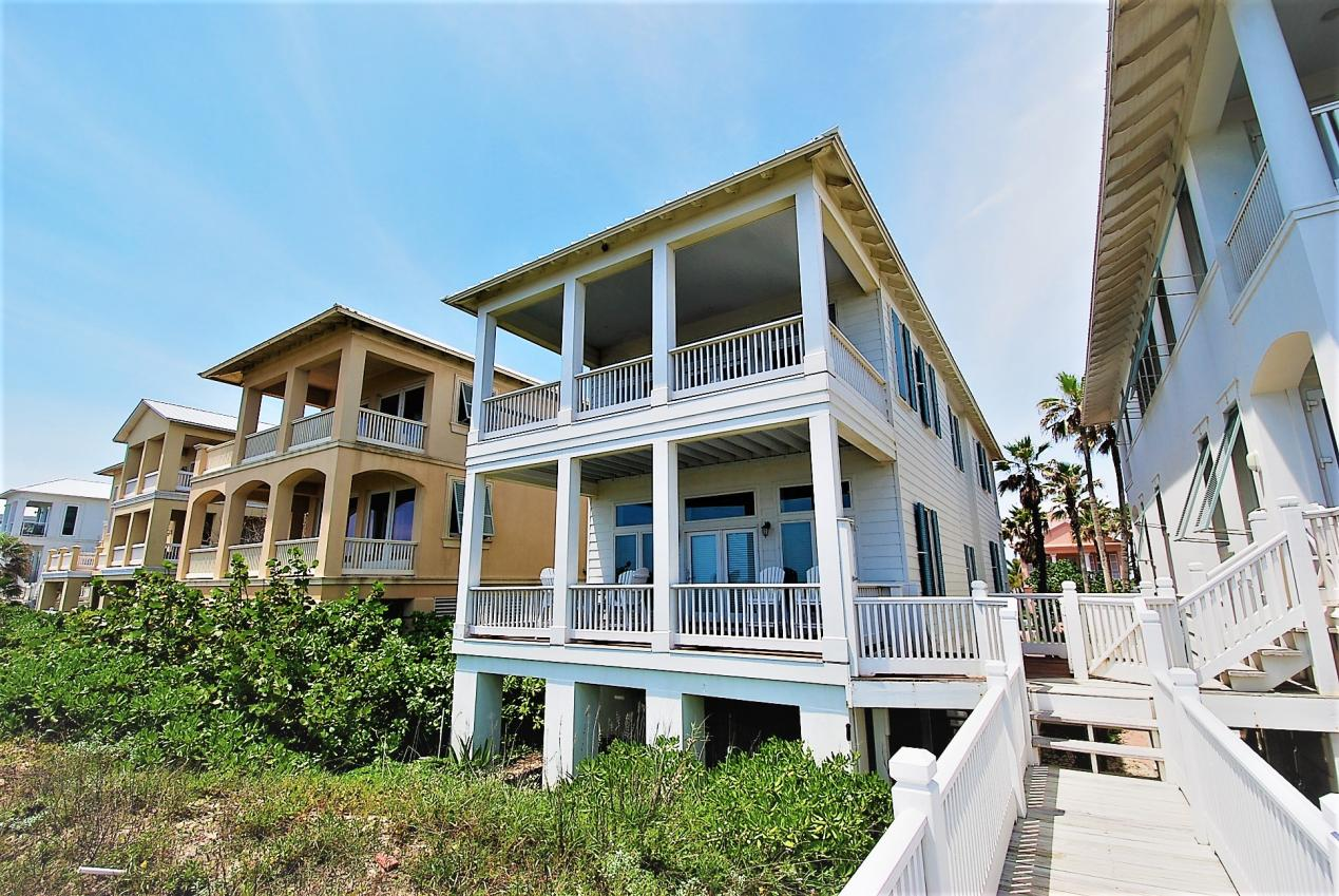 Where to Find South Padre Beach House Rentals Online